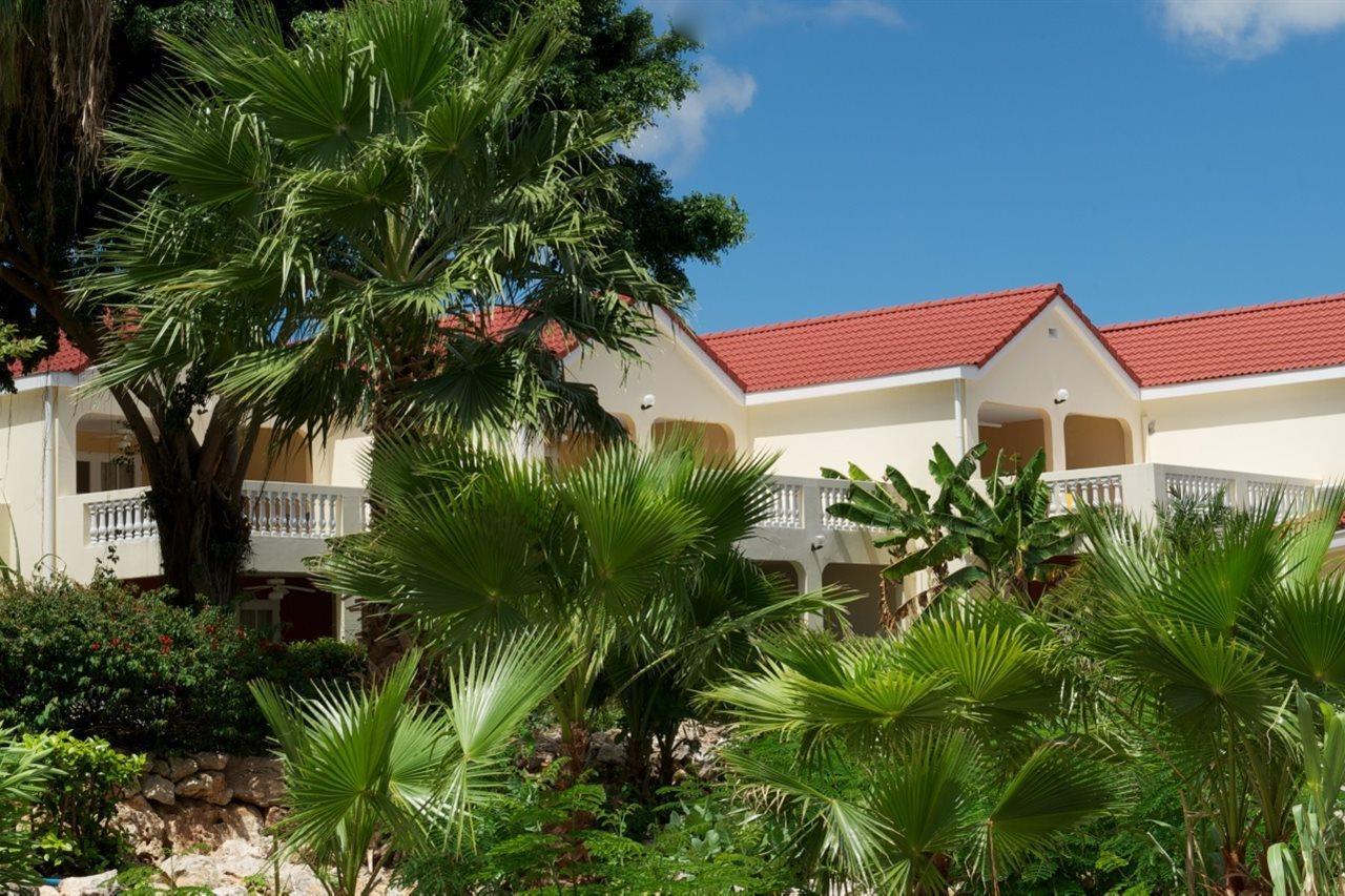 ลีฟวิ่งสโตน จันเทียล รีสอร์ต Hotel วิลเลมสตัด ภายนอก รูปภาพ